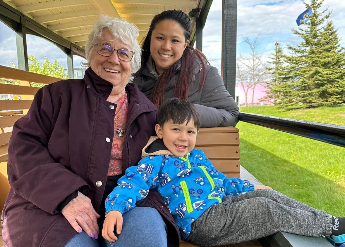 Michelle (mersea.lens) Lens social identity (.lens handle) PFP