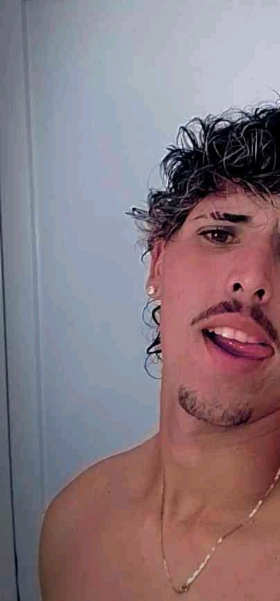 Darío (dariopino.lens) Lens social identity (.lens handle) PFP