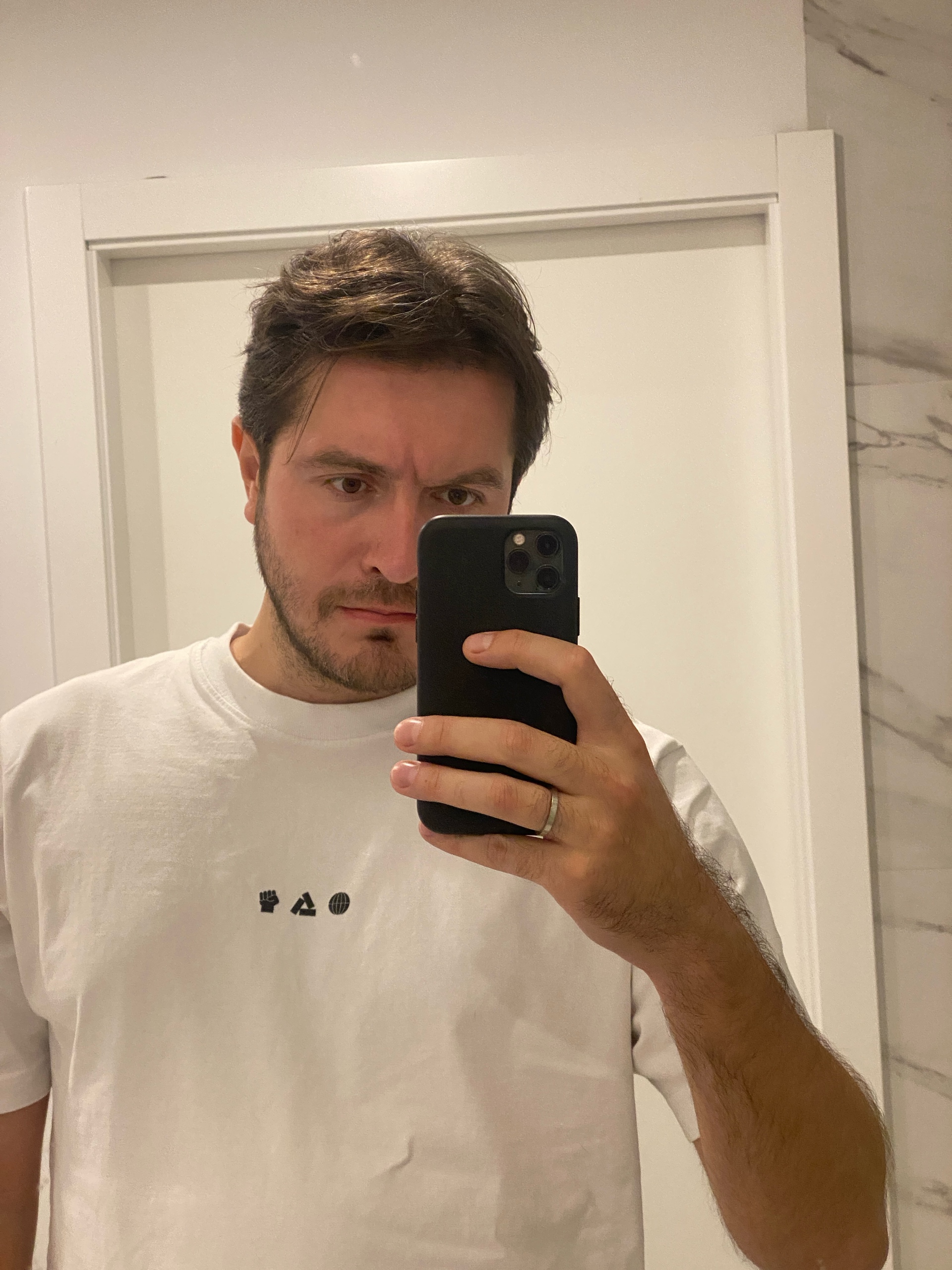 Yura (yasyuk.lens) Lens social identity (.lens handle) PFP