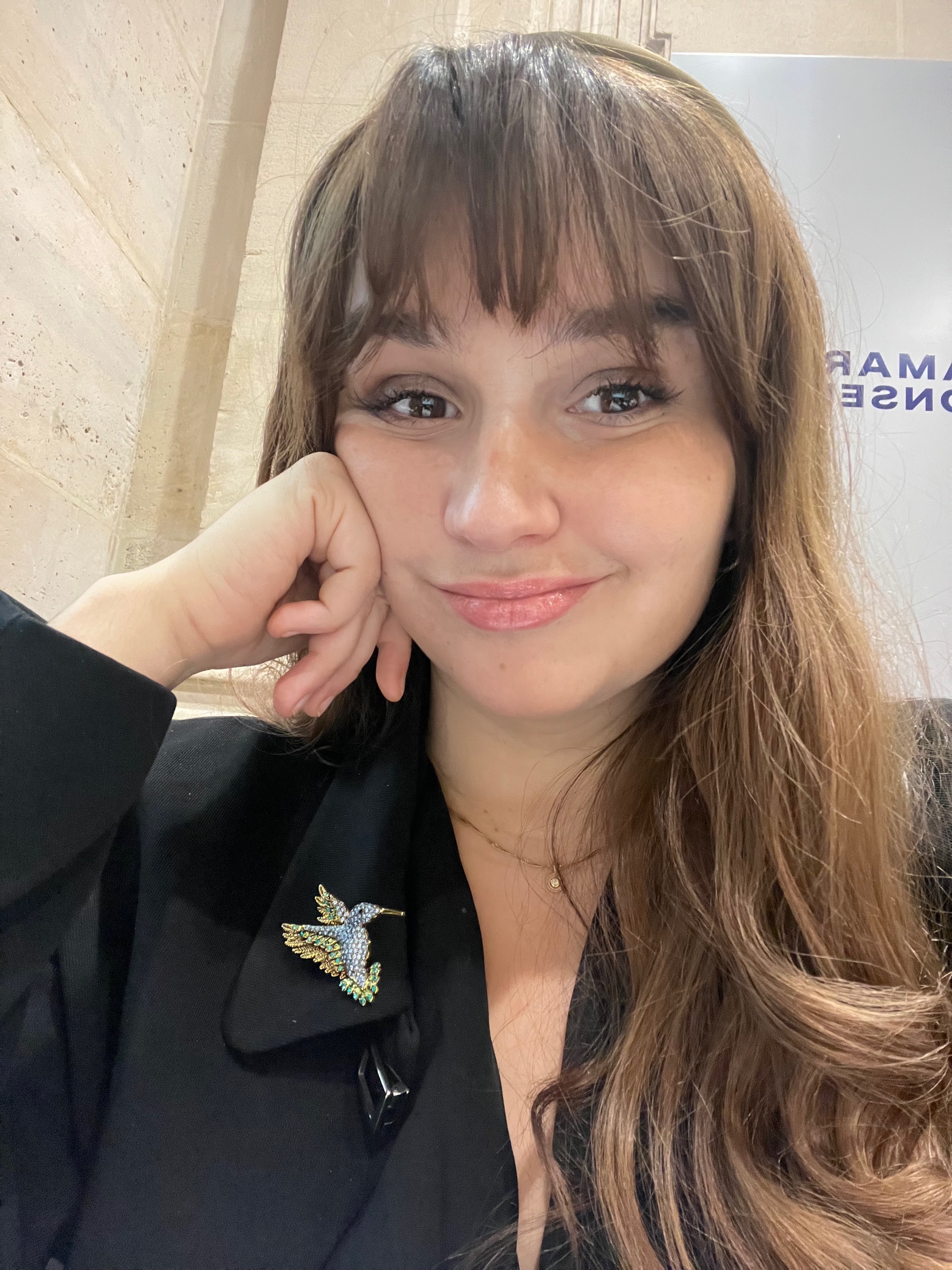 Charlotte.G (ambitiouswoman.lens) Lens social identity (.lens handle) PFP