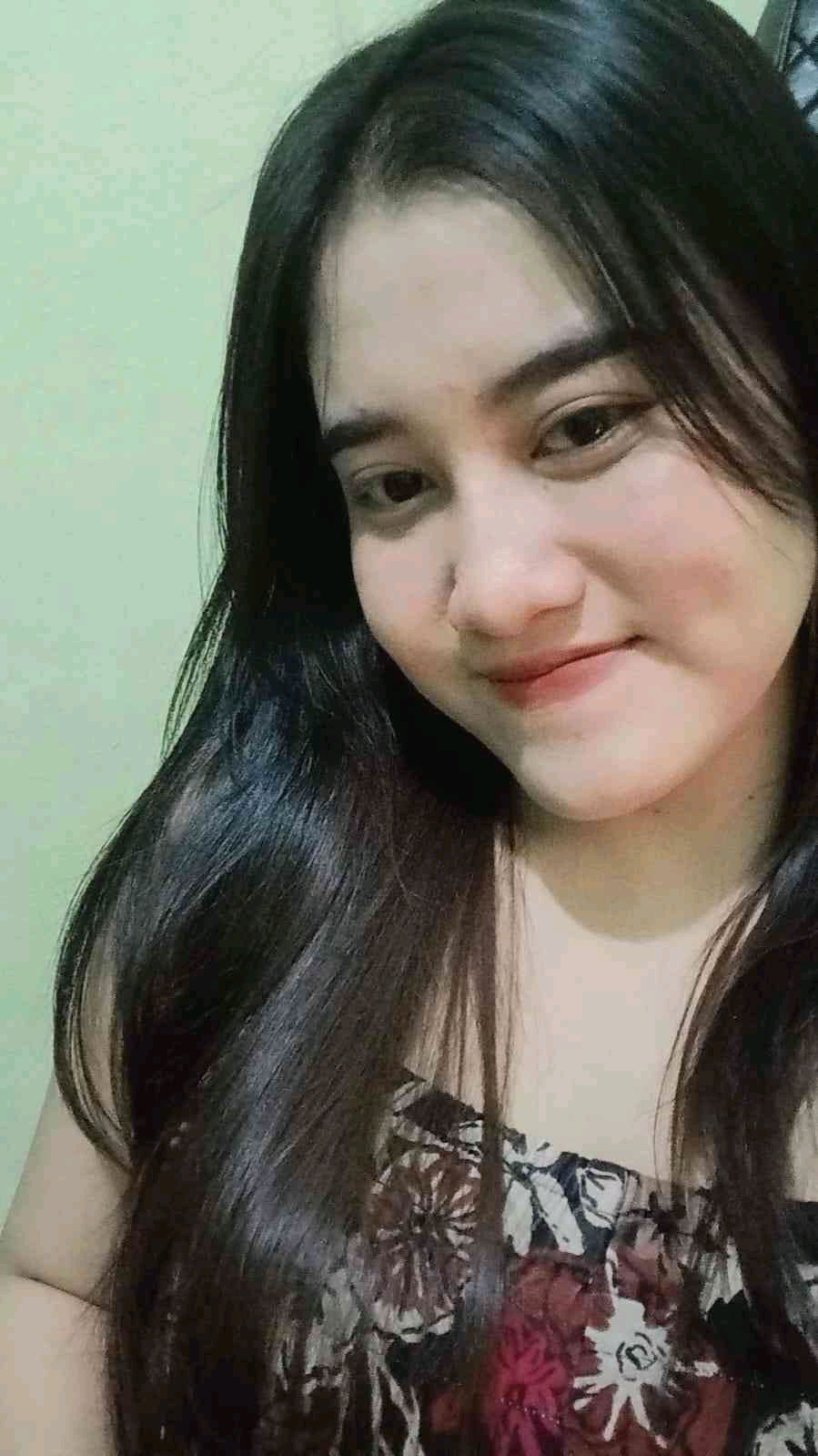 Shauqila (shauqila.lens) Lens social identity (.lens handle) PFP