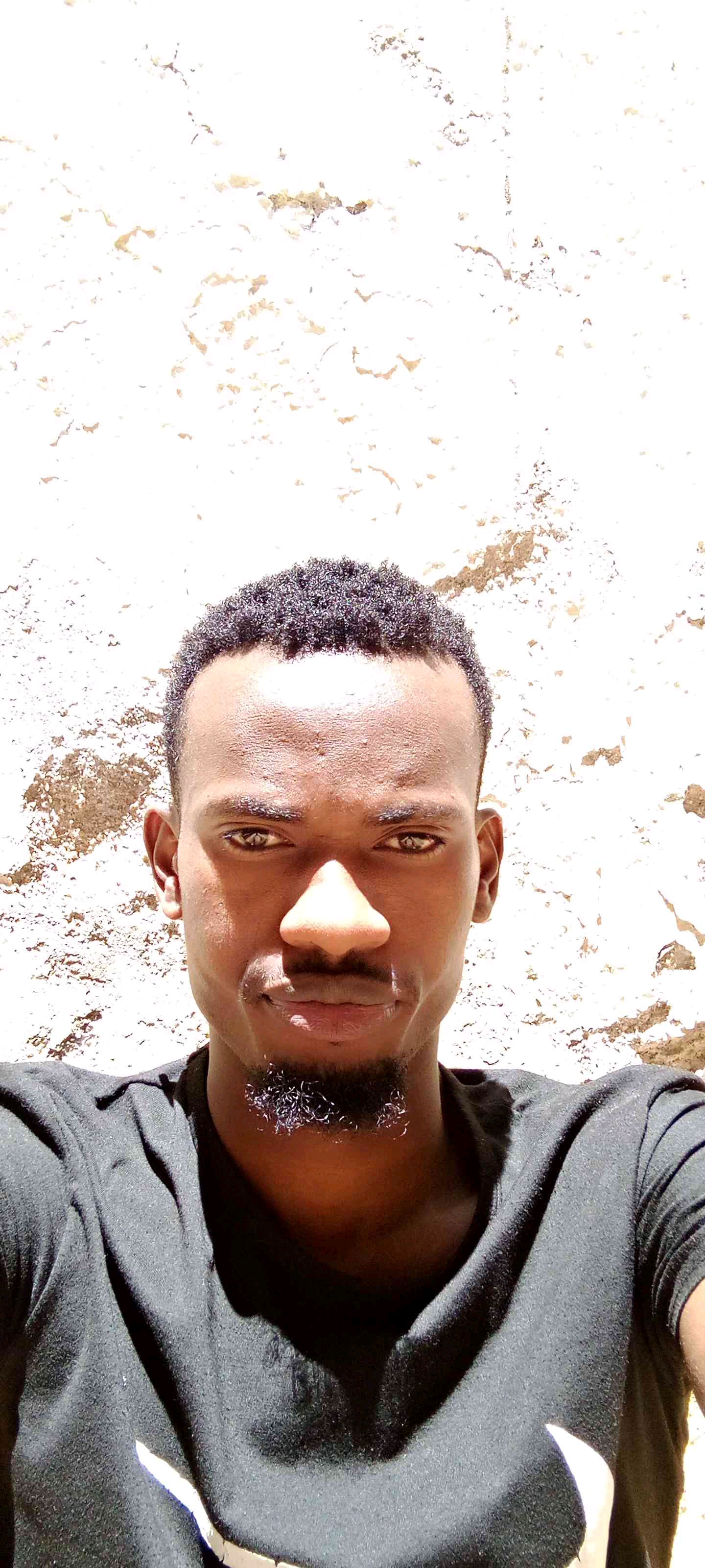 Mike (mikemutie.lens) Lens social identity (.lens handle) PFP