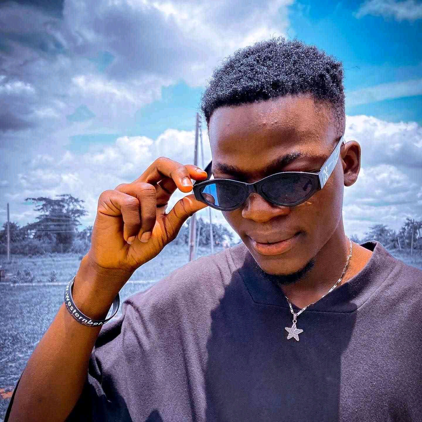 Wide_Music (tiscowide.lens) Lens social identity (.lens handle) PFP