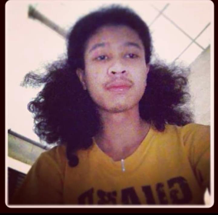 S (noppanit.lens) Lens social identity (.lens handle) PFP