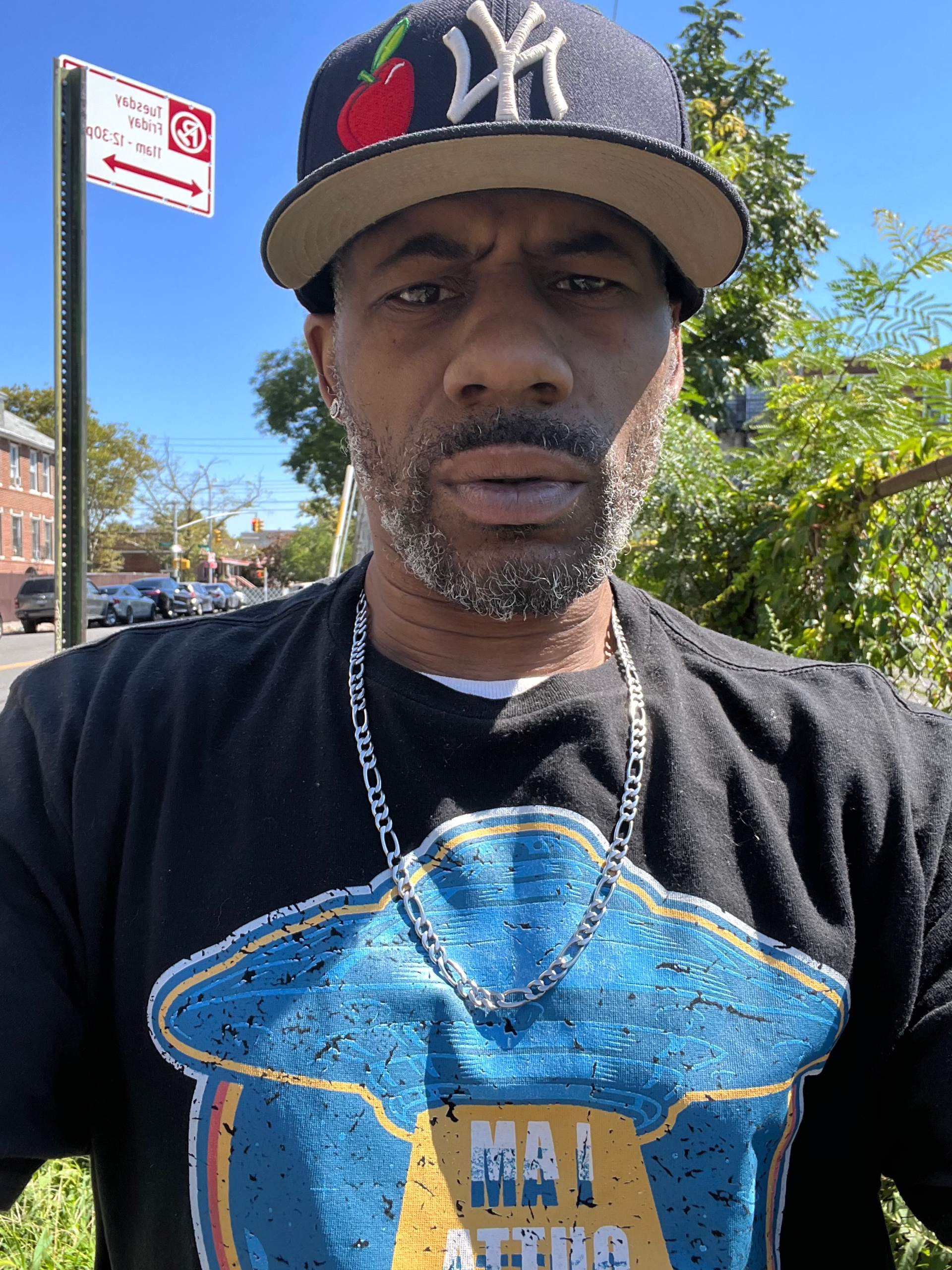 Mr G (gdubau.lens) Lens social identity (.lens handle) PFP