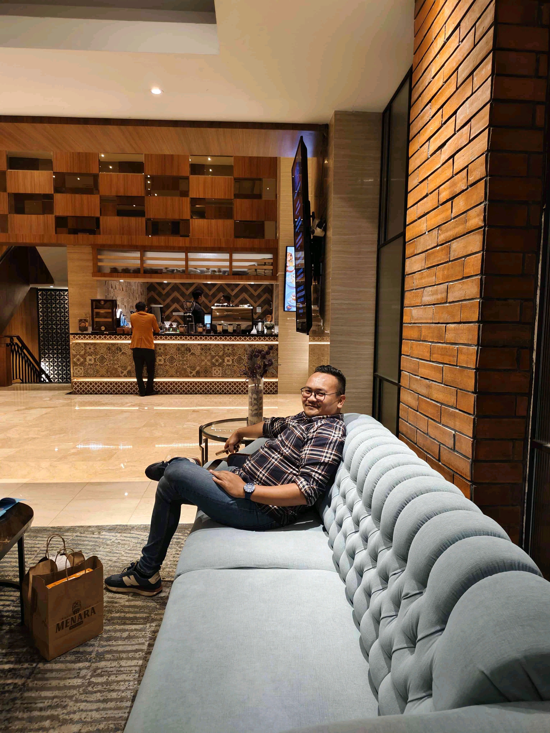 bobbybuana (bobbybuana.lens) Lens social identity (.lens handle) PFP