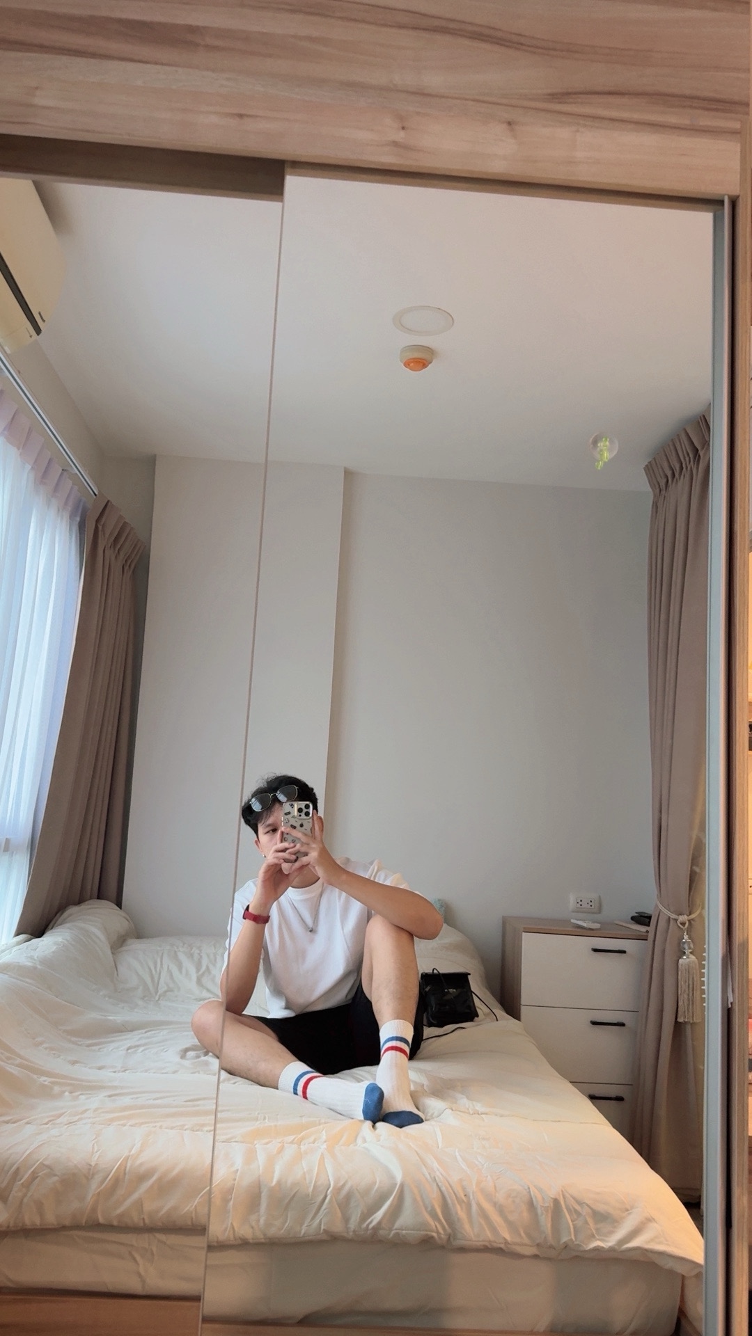 hoo (hoooooo.lens) Lens social identity (.lens handle) PFP