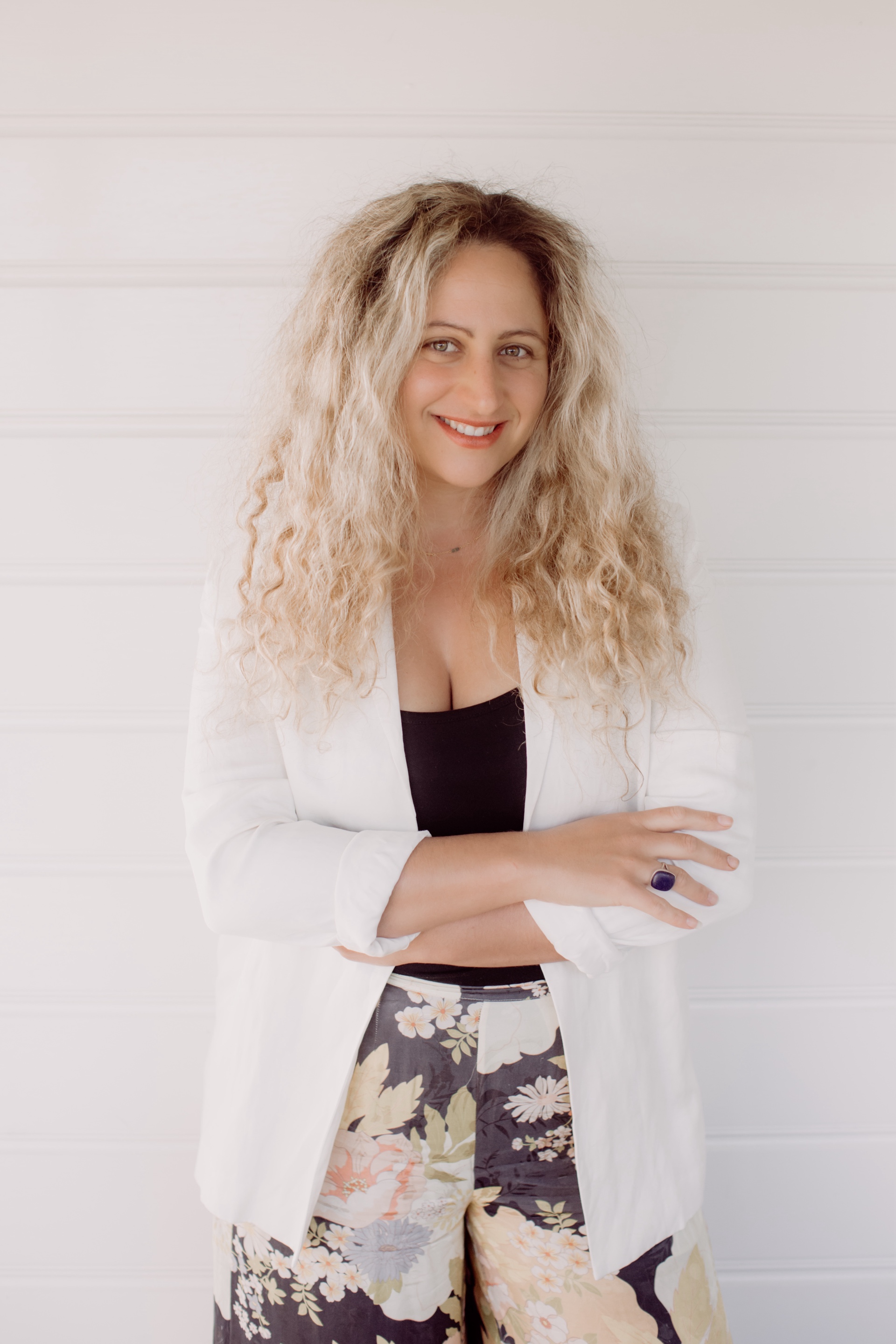 Sarah Hollins (rosamystica.lens) Lens social identity (.lens handle) PFP