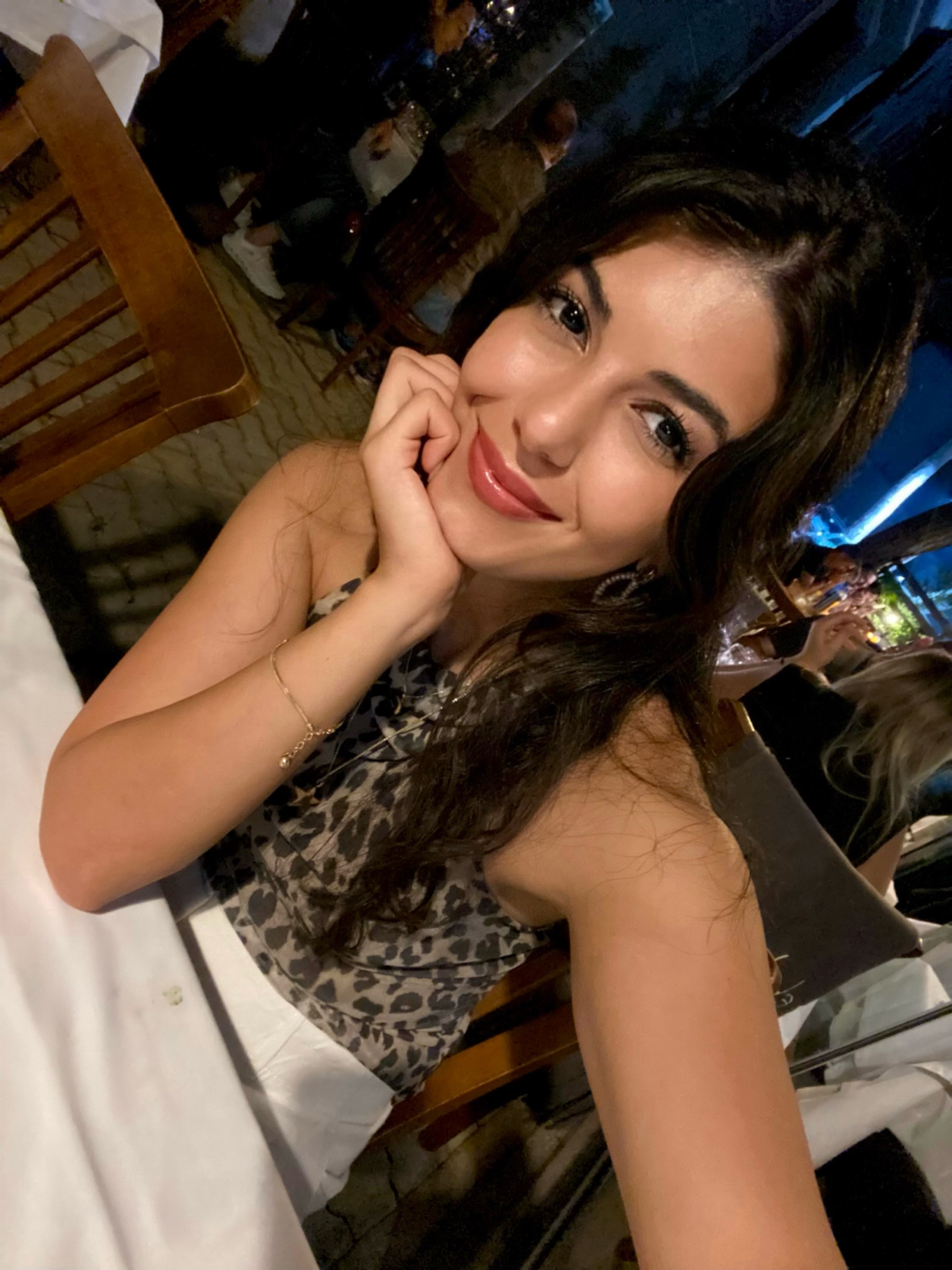 Gizem (gizemyildiz.lens) Lens social identity (.lens handle) PFP