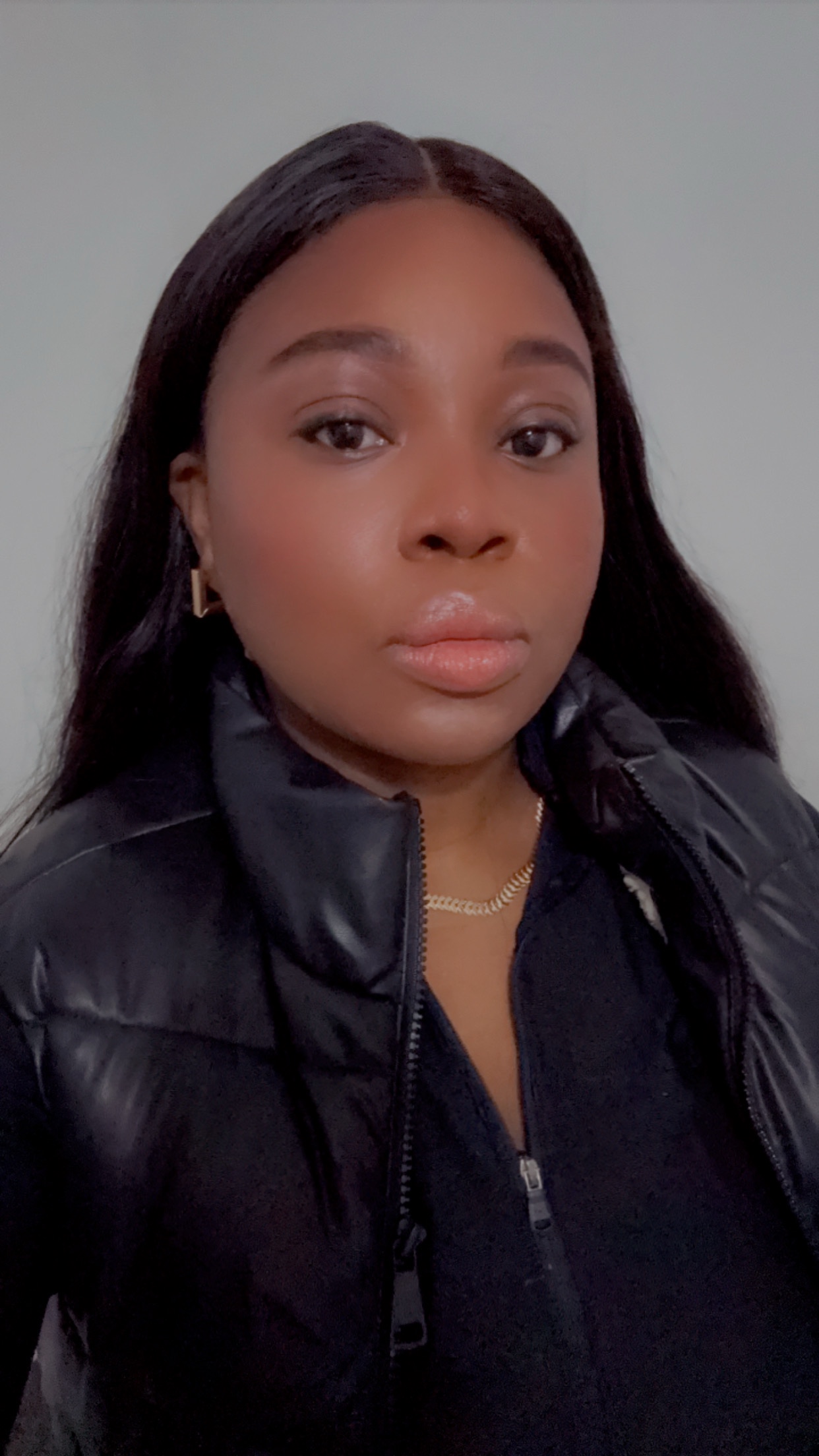 VICTORIA (veekgorgeous.lens) Lens social identity (.lens handle) PFP