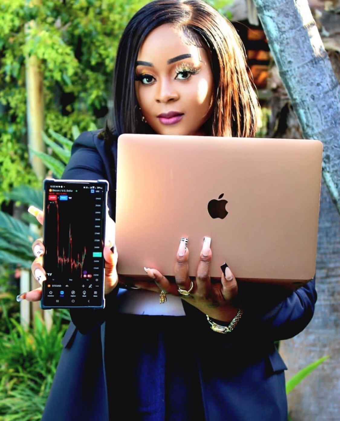 Ivy the trade (exponenttrade.lens) Lens social identity (.lens handle) PFP