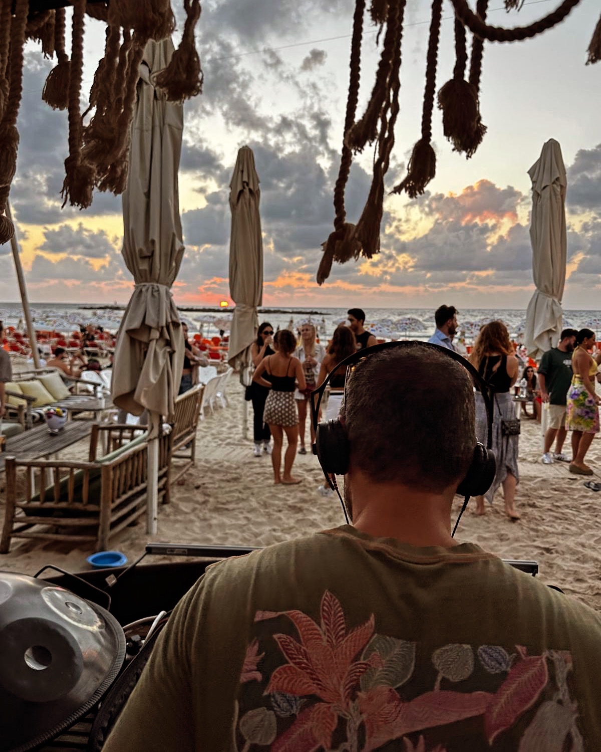 Mensch Music (menschmusic.lens) Lens social identity (.lens handle) PFP