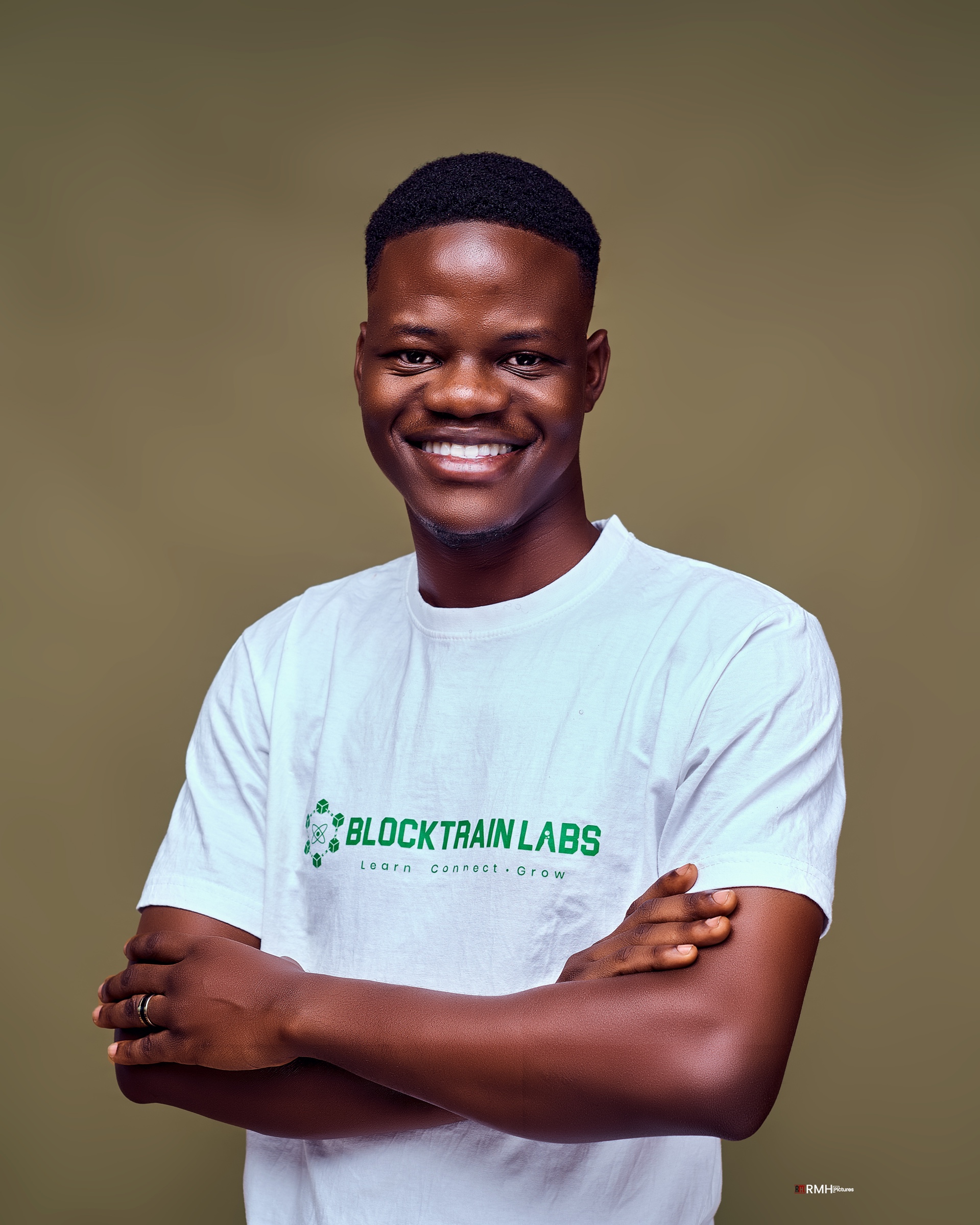 Oladejo Temitope (creativetemmy.lens) Lens social identity (.lens handle) PFP