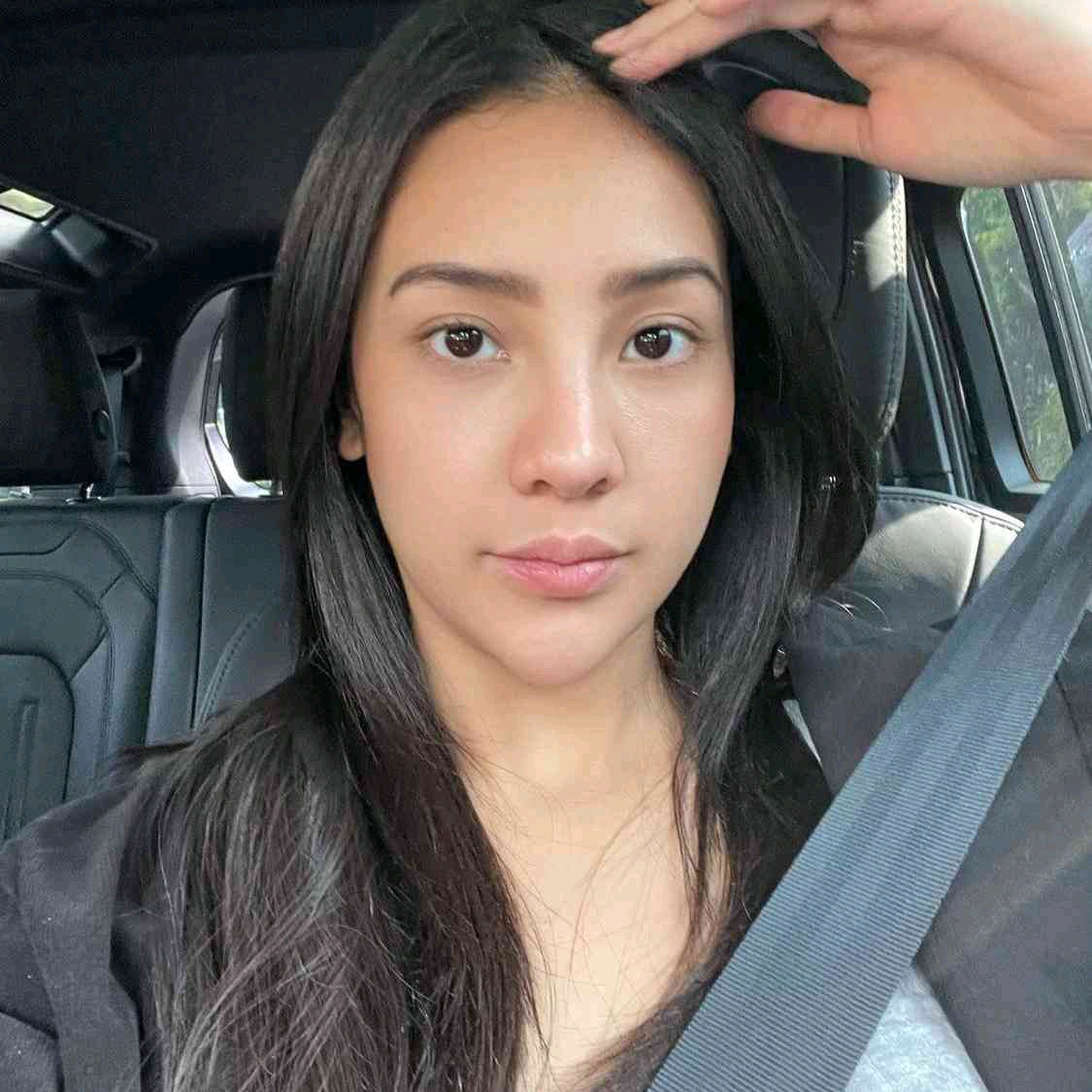 Anya Geraldni (anyageraldni.lens) Lens social identity (.lens handle) PFP