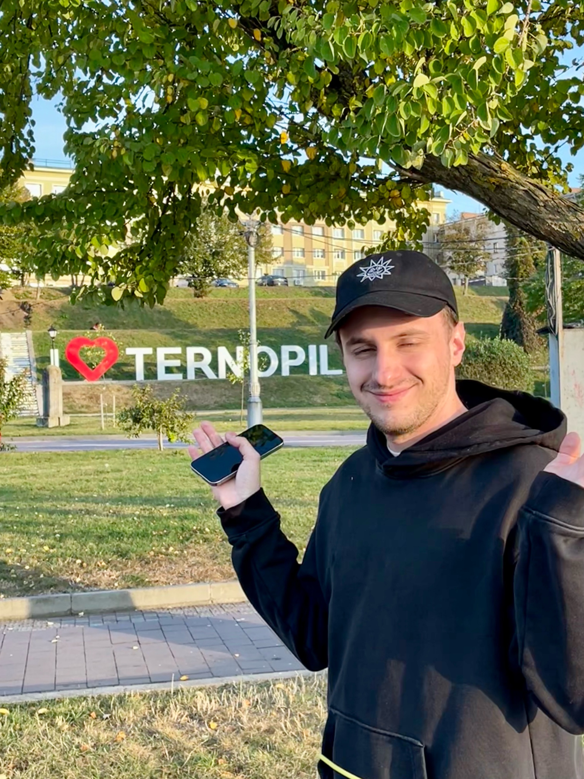 daniil (hdsvg.lens) Lens social identity (.lens handle) PFP