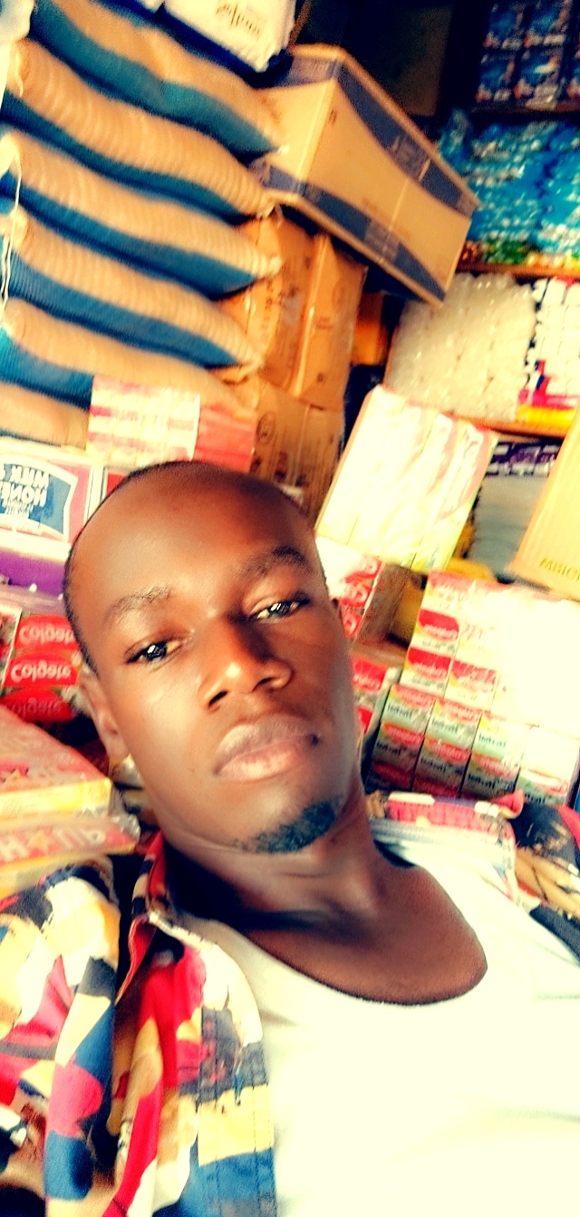 Dauglas (rashid1990.lens) Lens social identity (.lens handle) PFP