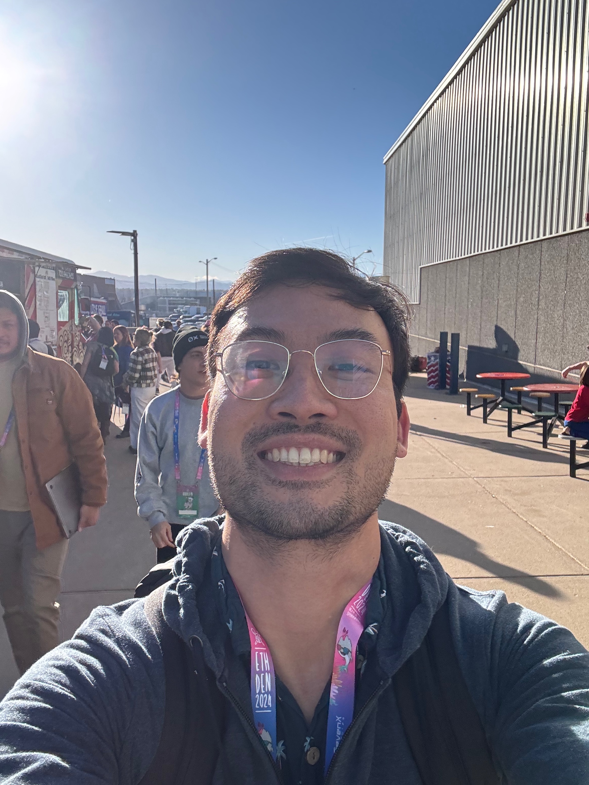 Laurent (lolo92.lens) Lens social identity (.lens handle) PFP