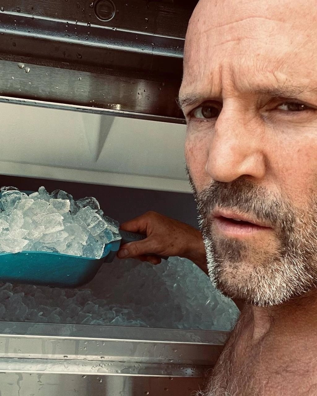 F&F (whatisresell.lens) Lens social identity (.lens handle) PFP