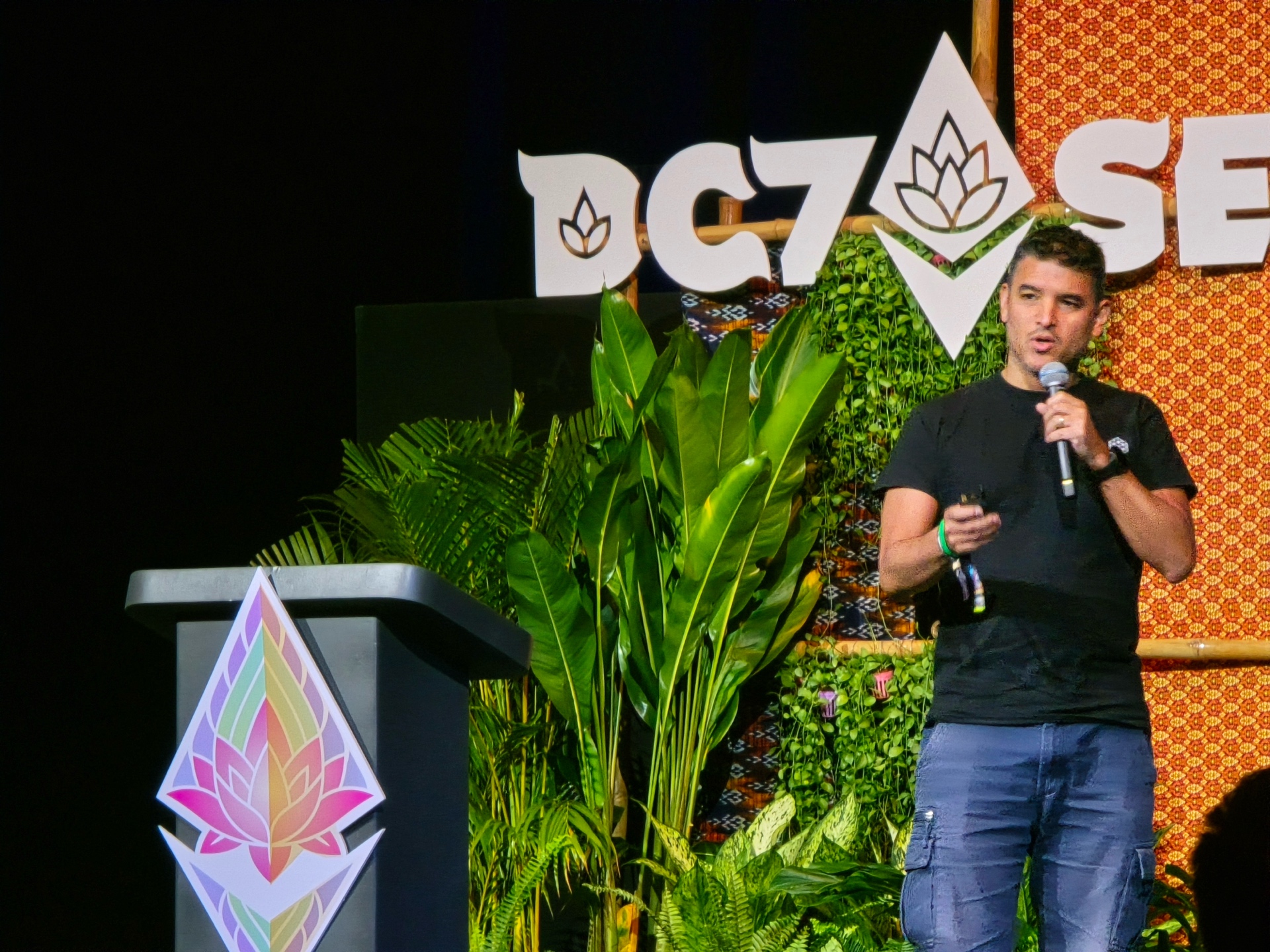 egonat (egonat.lens) Lens social identity (.lens handle) PFP