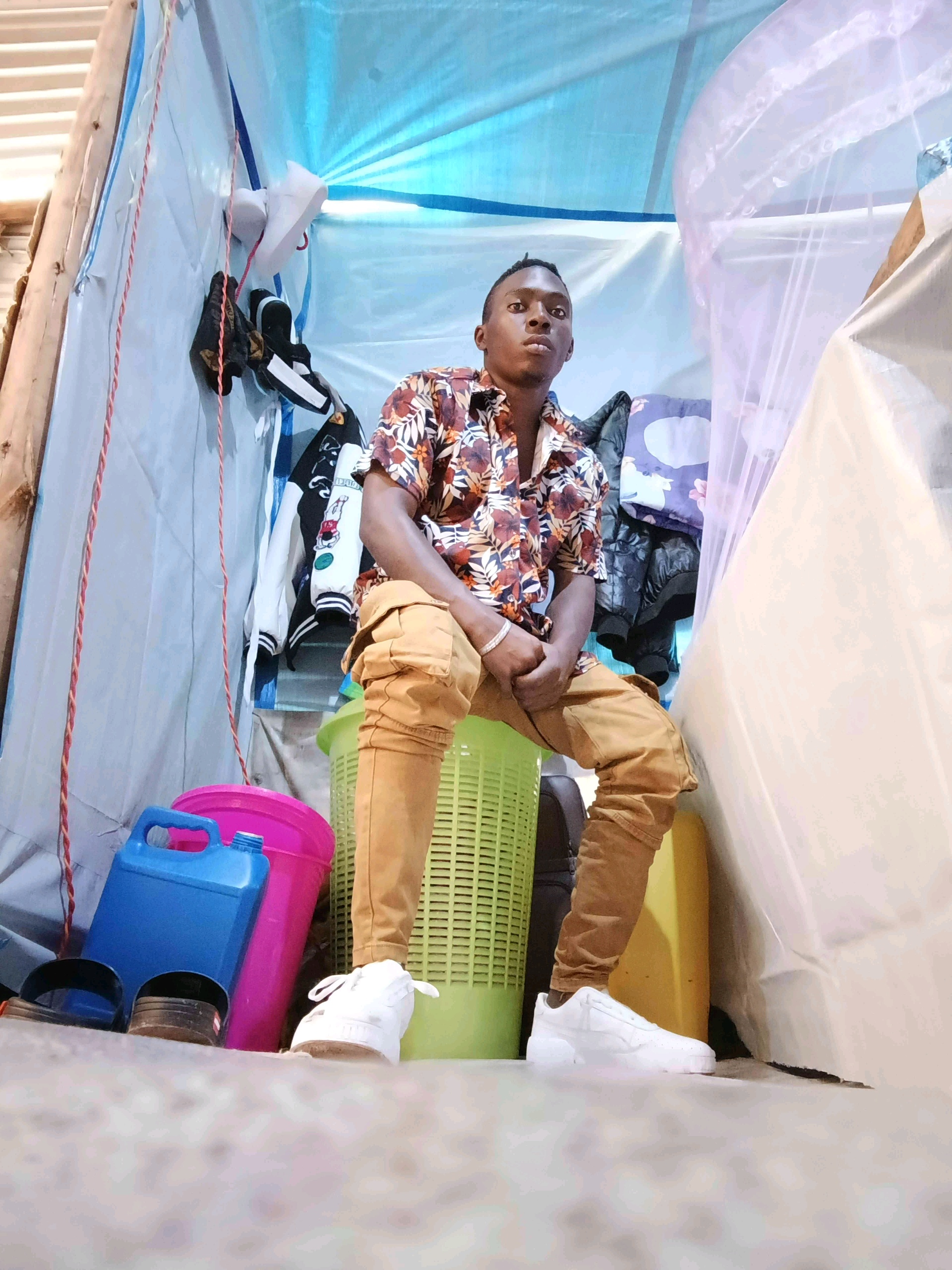 safaris (safaris.lens) Lens social identity (.lens handle) PFP