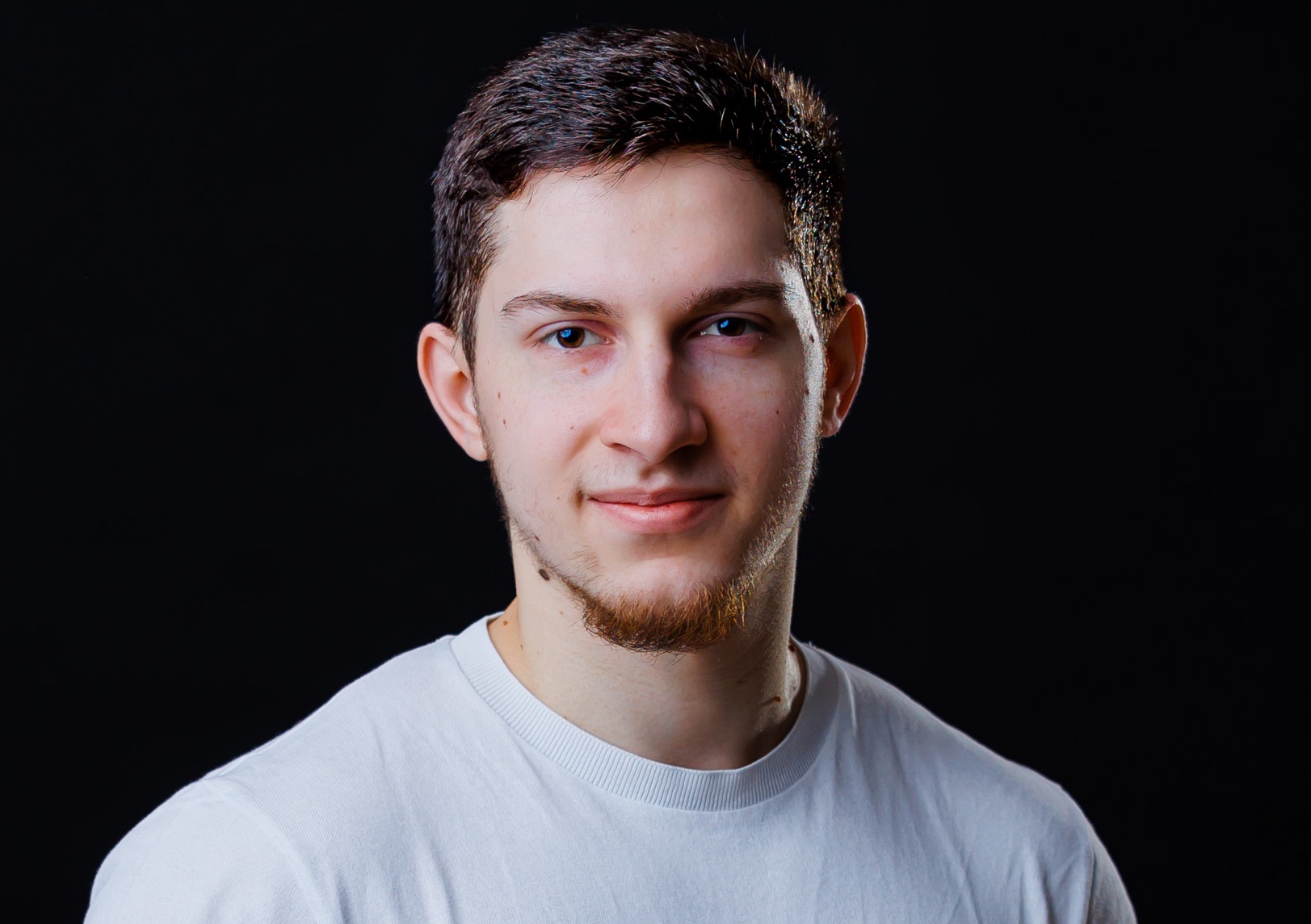 Andrei (andreivladbrg.lens) Lens social identity (.lens handle) PFP