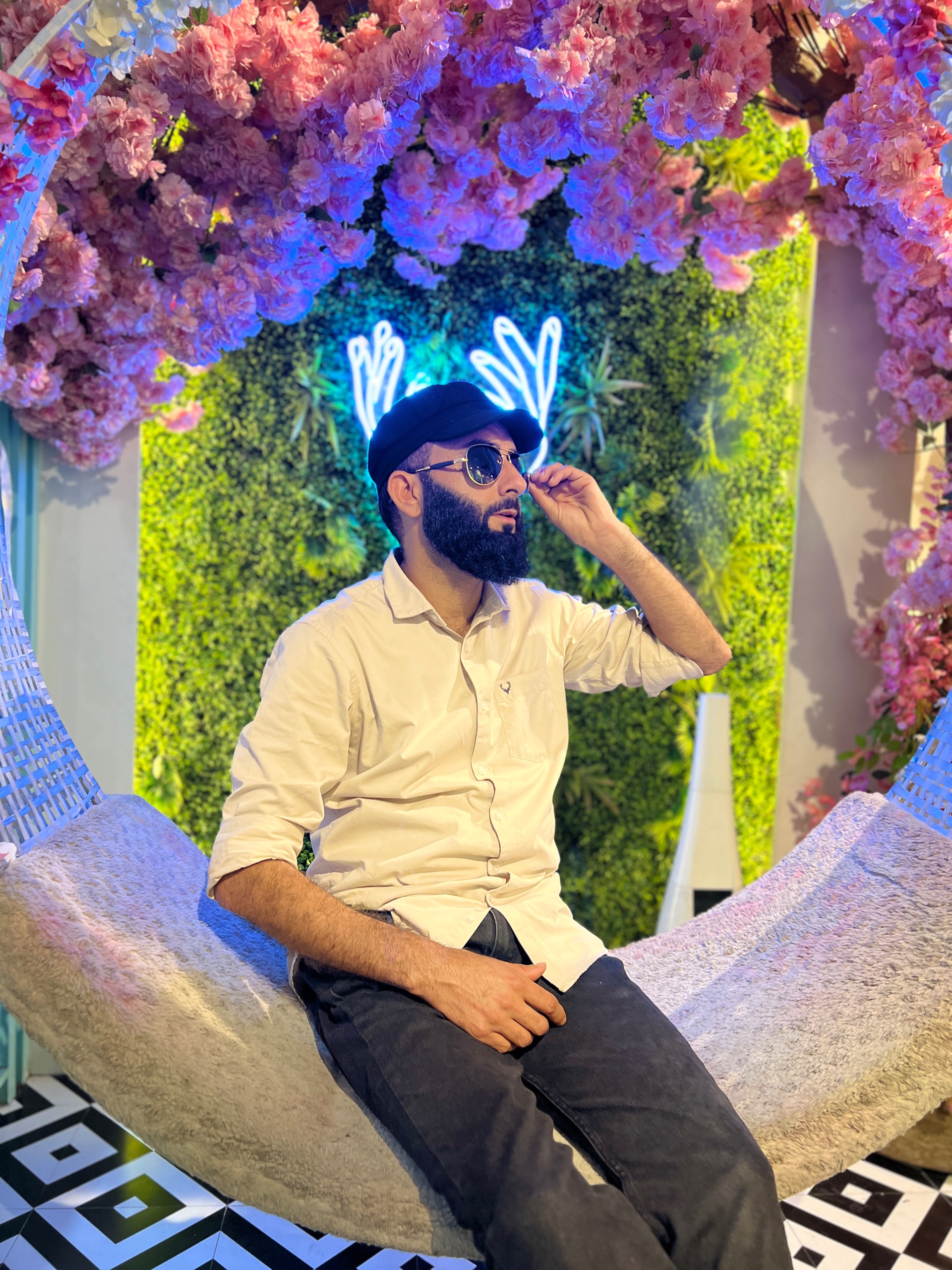 Mumtaz Fani (mumtazfani.lens) Lens social identity (.lens handle) PFP