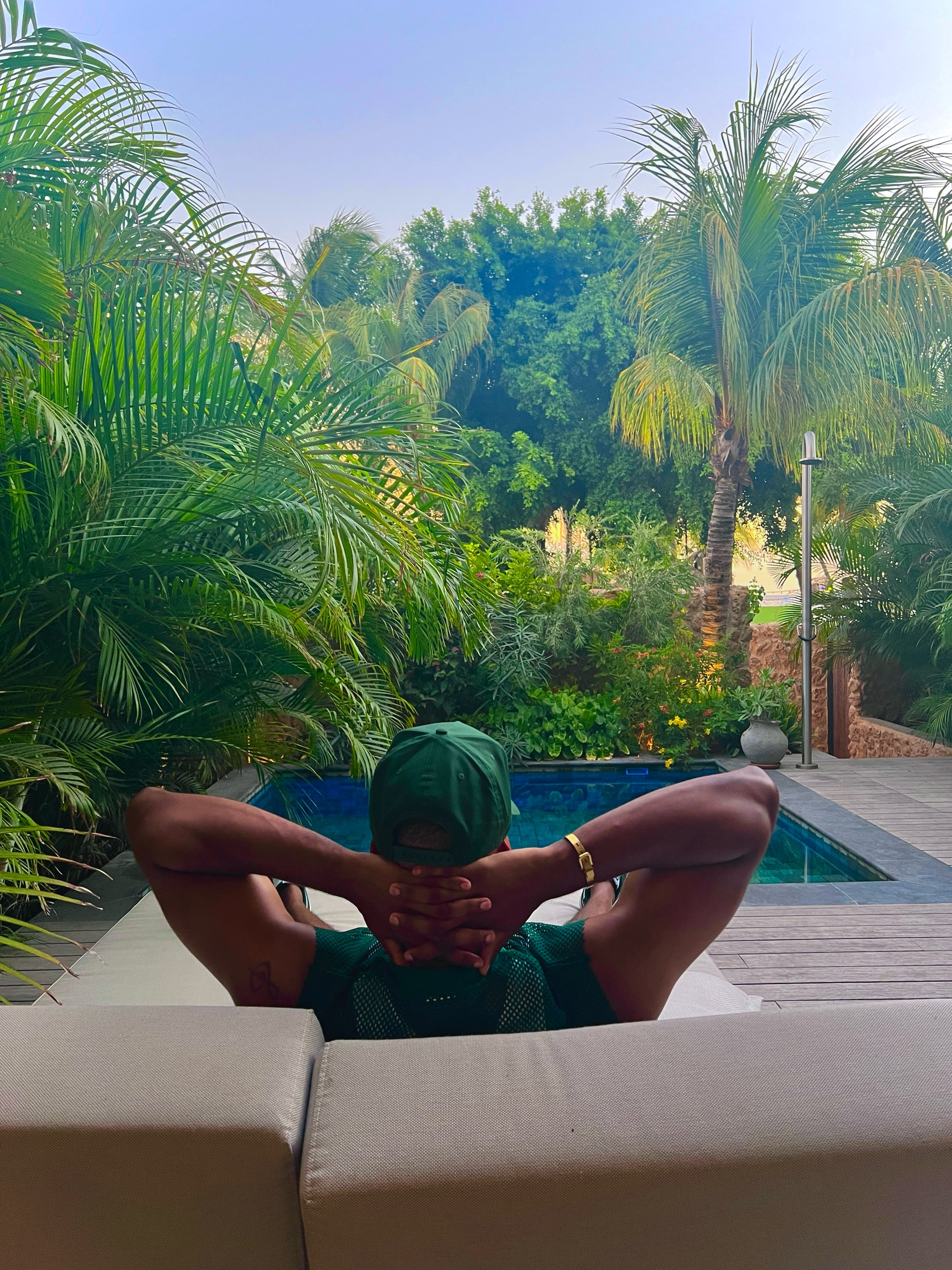 Iz (izsofresh.lens) Lens social identity (.lens handle) PFP