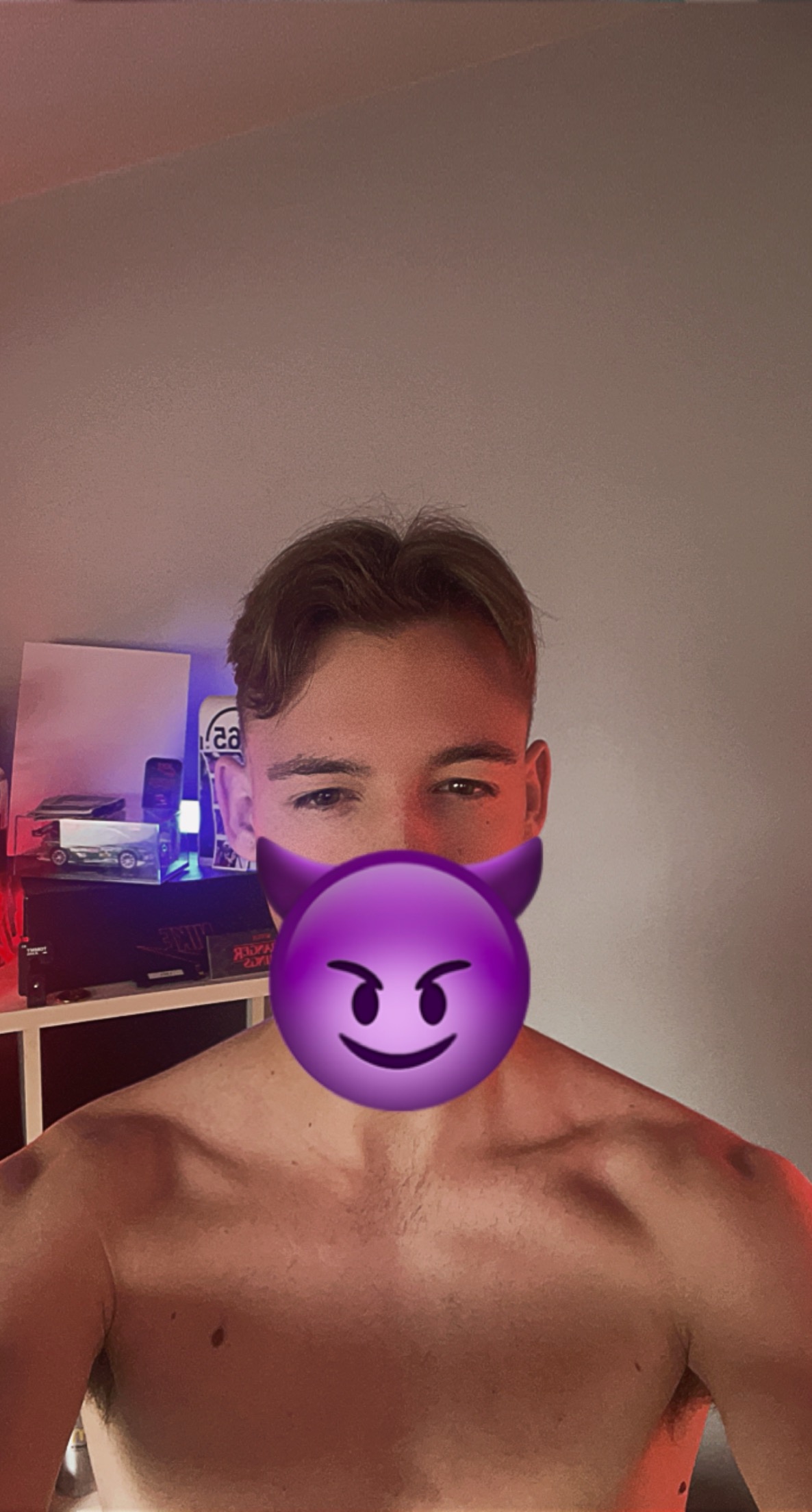 Leo.exe (leopintexe.lens) Lens social identity (.lens handle) PFP