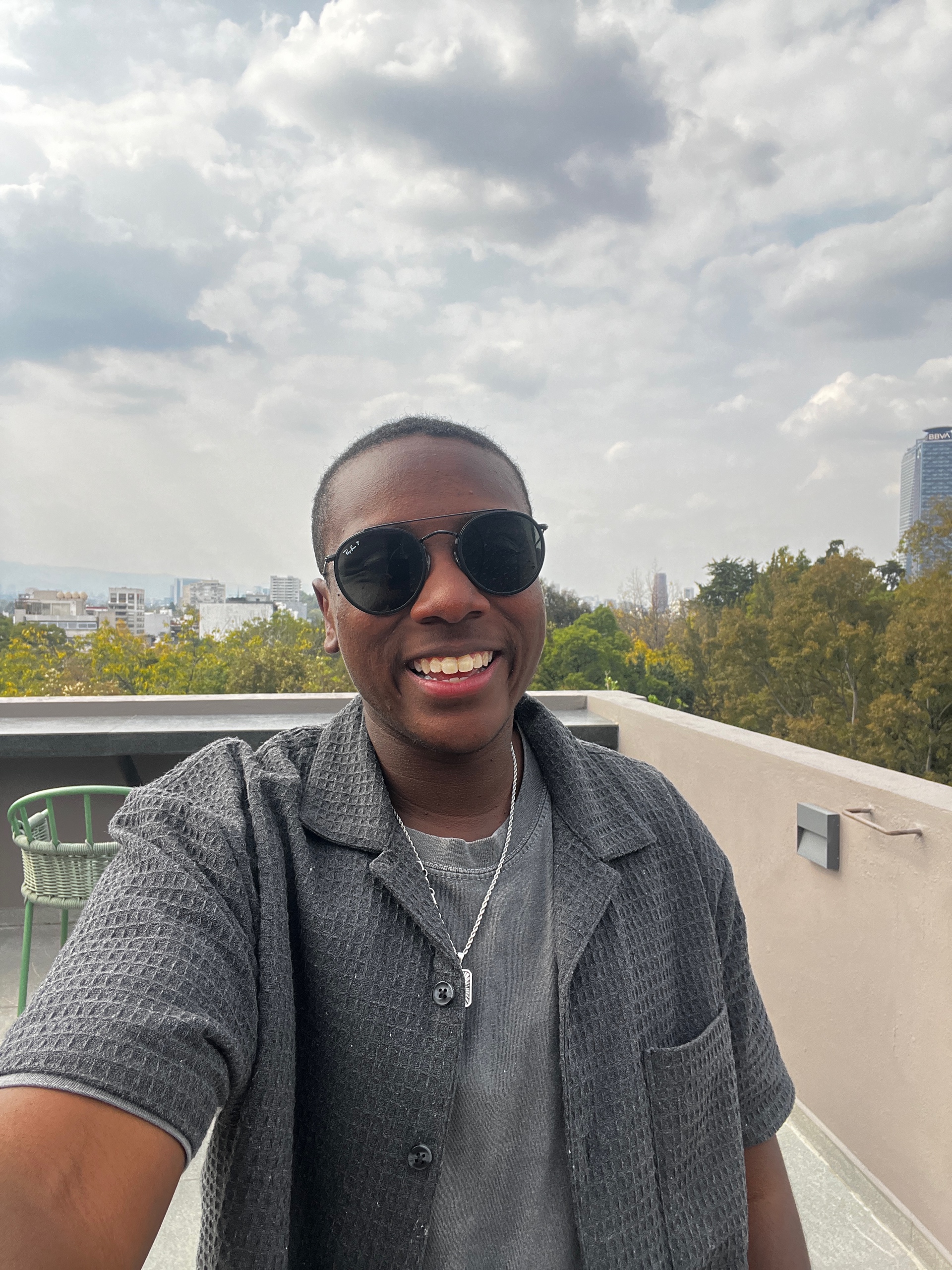 hutchi (alexhutchi.lens) Lens social identity (.lens handle) PFP