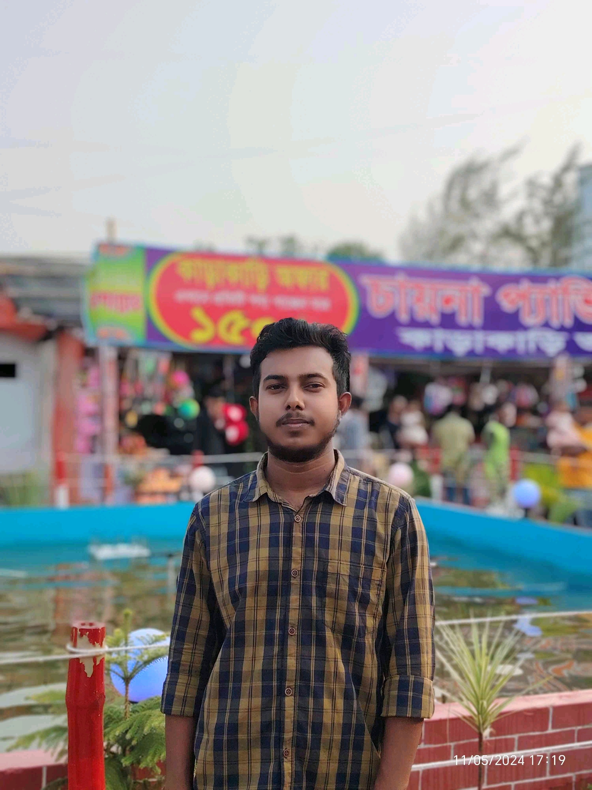 Monirhosen (medam.lens) Lens social identity (.lens handle) PFP