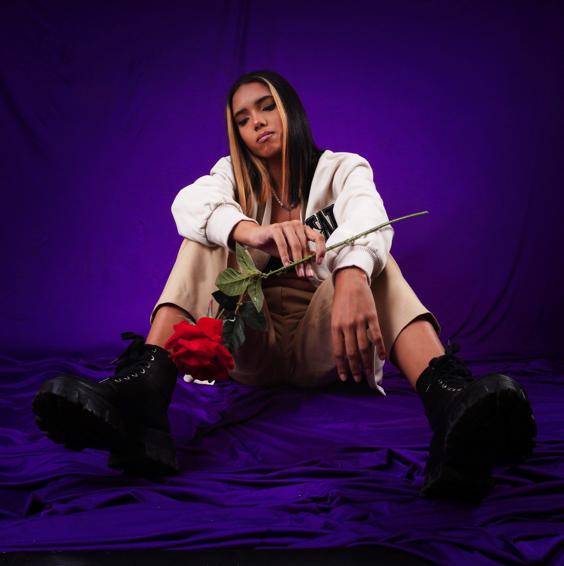 Lucy (lucythegoat.lens) Lens social identity (.lens handle) PFP