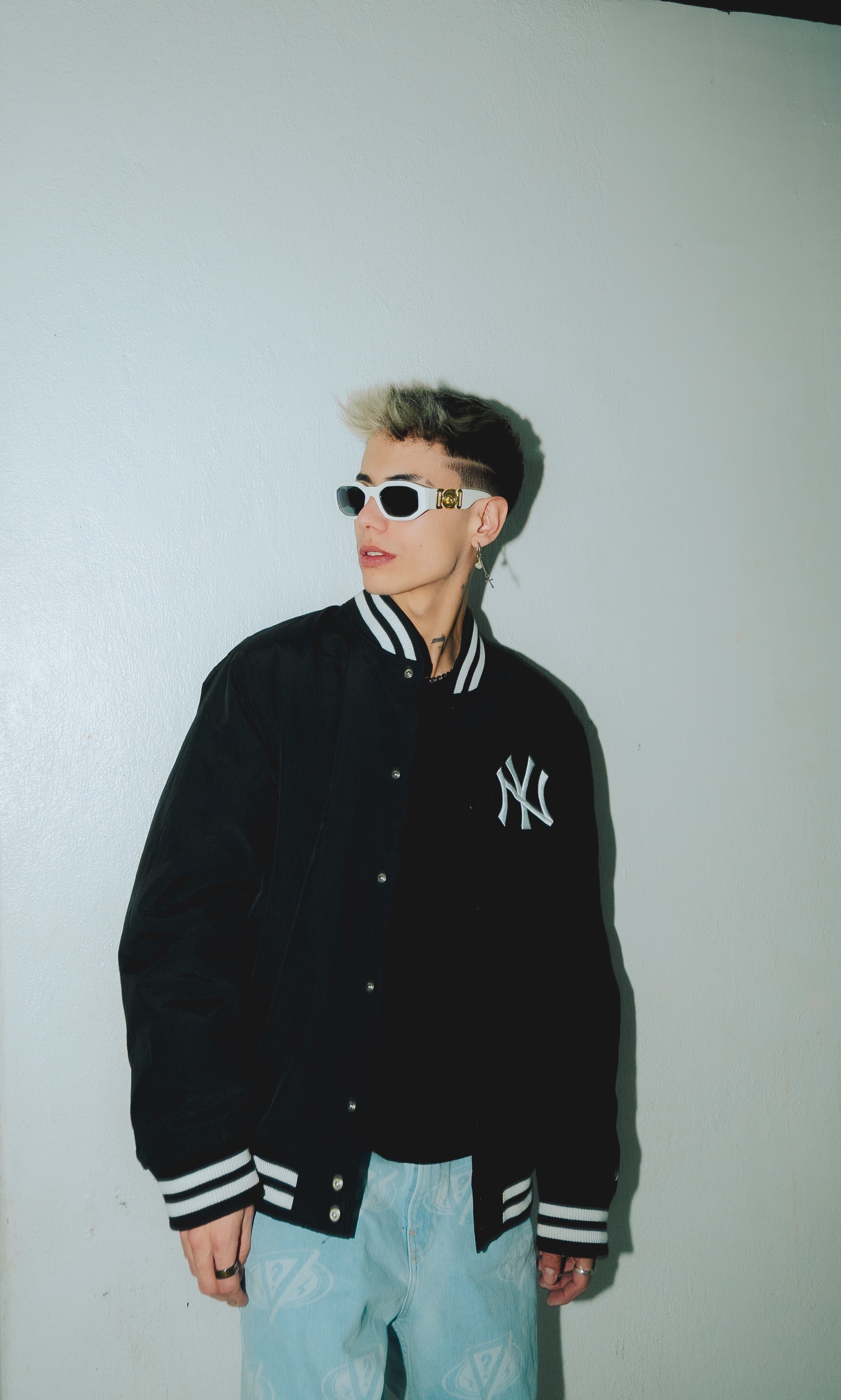 Dani V (soydanielvargas.lens) Lens social identity (.lens handle) PFP