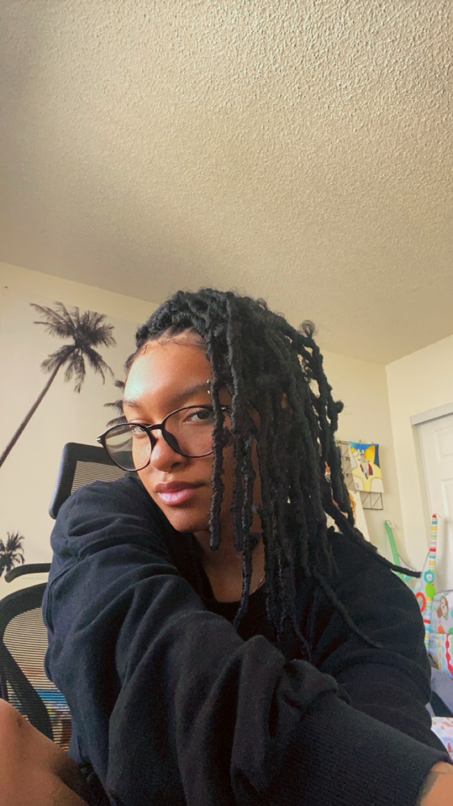 Zion (zionzelion.lens) Lens social identity (.lens handle) PFP