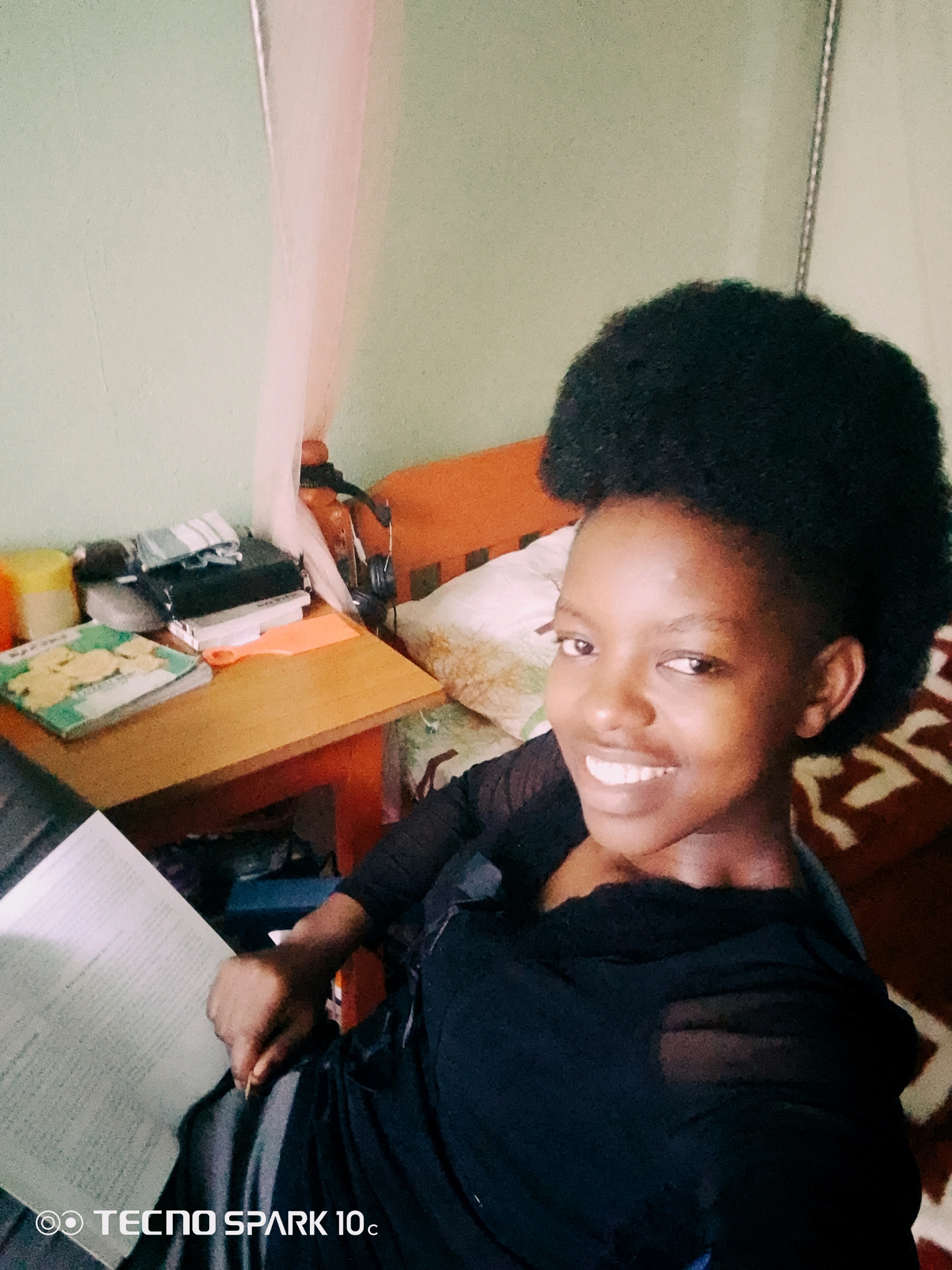 Lisanta (lisanta.lens) Lens social identity (.lens handle) PFP