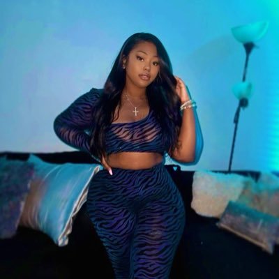 NinaRose_B (ninaroseb.lens) Lens social identity (.lens handle) PFP