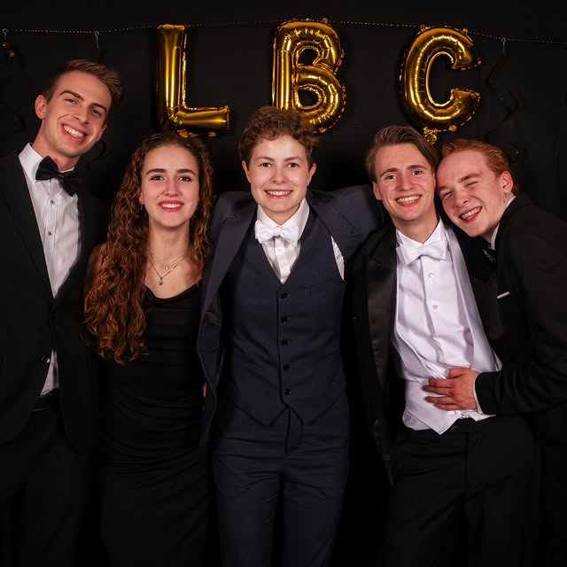 Contextual Chatter (faceporn.lens) Lens social identity (.lens handle) PFP