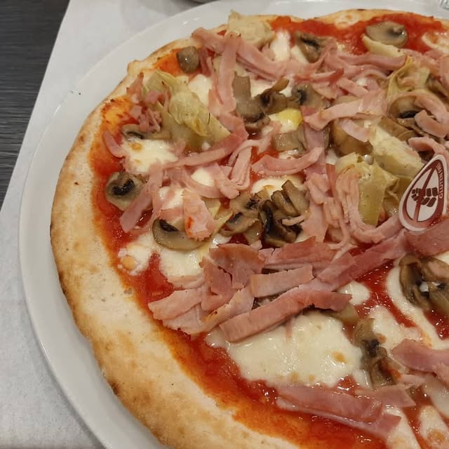 Cal Q. Lator (turner.lens) Lens social identity (.lens handle) PFP