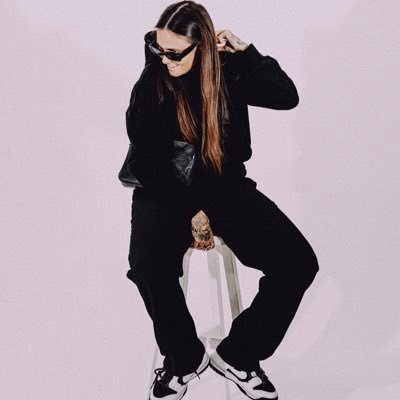 molliecollins (molliecollins.lens) Lens social identity (.lens handle) PFP