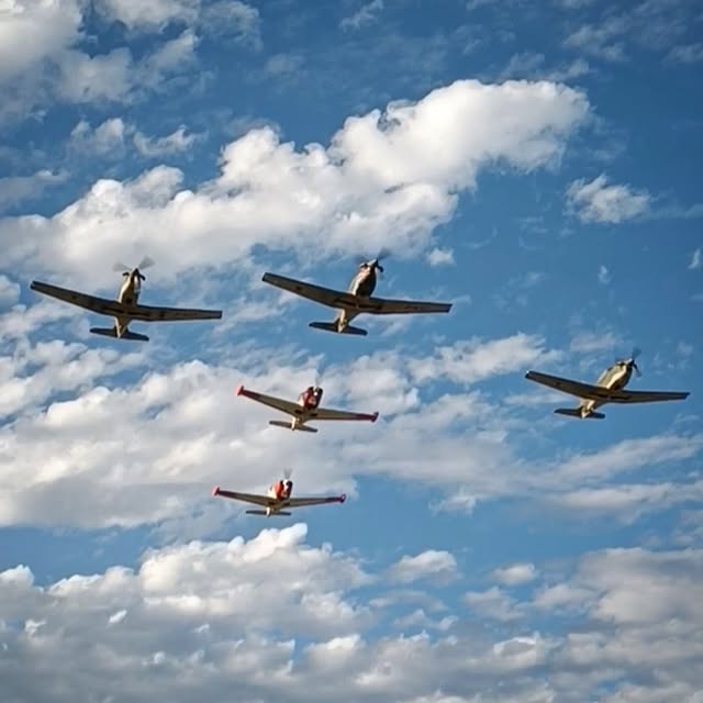 Linguistic Innovator (usasabah.lens) Lens social identity (.lens handle) PFP