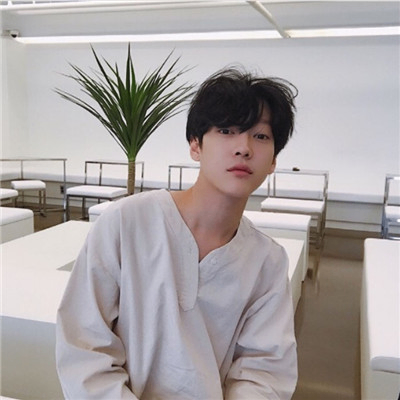 Lisa DuBois (zzzzvv.lens) Lens social identity (.lens handle) PFP