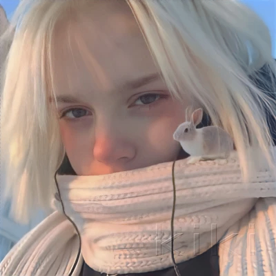 philomea (philomea.lens) Lens social identity (.lens handle) PFP