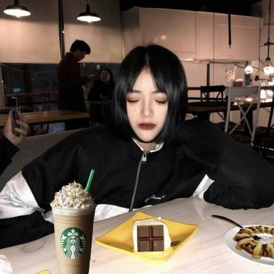 LucasEvelyn (lucasevelyn.lens) Lens social identity (.lens handle) PFP