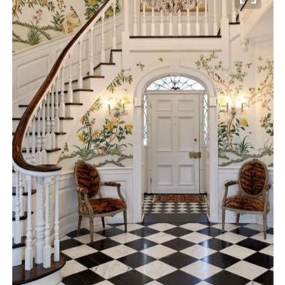 EvaLovesDesign (evalovesdesign.lens) Lens social identity (.lens handle) PFP