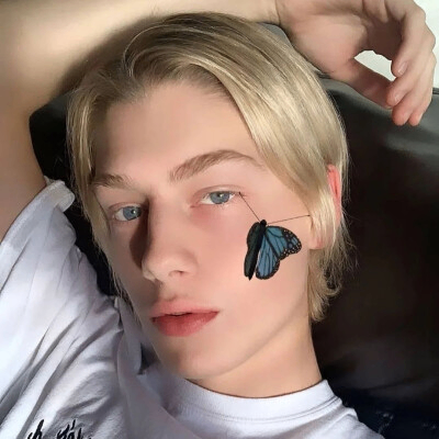 Rachel (rachellli.lens) Lens social identity (.lens handle) PFP