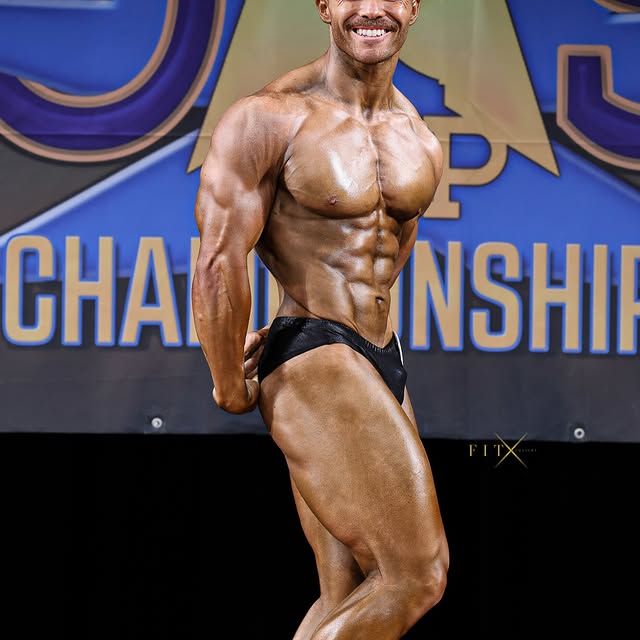 Aqua Guardian 🌊 (myntra.lens) Lens social identity (.lens handle) PFP