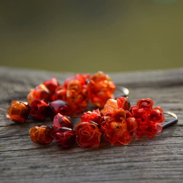 Evelyn Hartfield (netmng.lens) Lens social identity (.lens handle) PFP