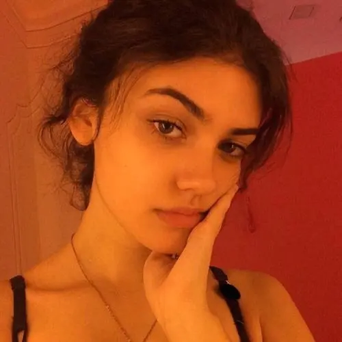 Sobremesa (oxsuraansop.lens) Lens social identity (.lens handle) PFP