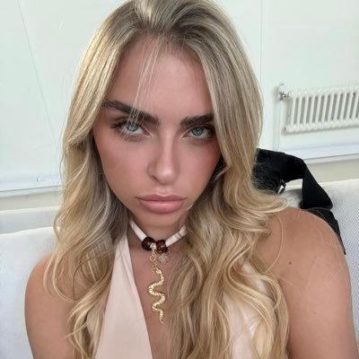 Ameera (hshsy2.lens) Lens social identity (.lens handle) PFP