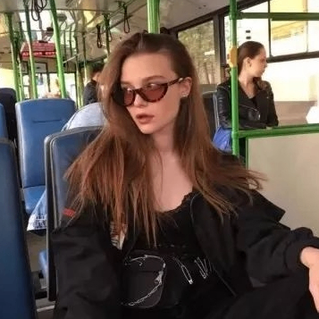 Theresa Minnie (llllss.lens) Lens social identity (.lens handle) PFP