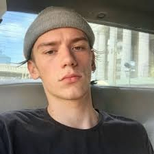 kellyesther (kellyesther.lens) Lens social identity (.lens handle) PFP